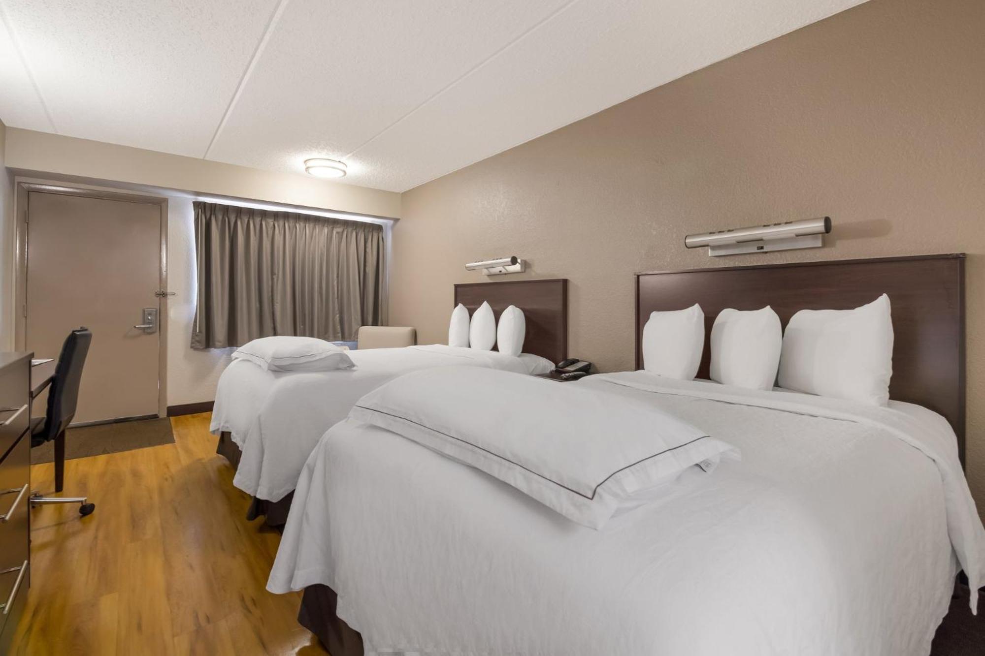 Red Roof Inn Plus+ Nashville Airport Bagian luar foto