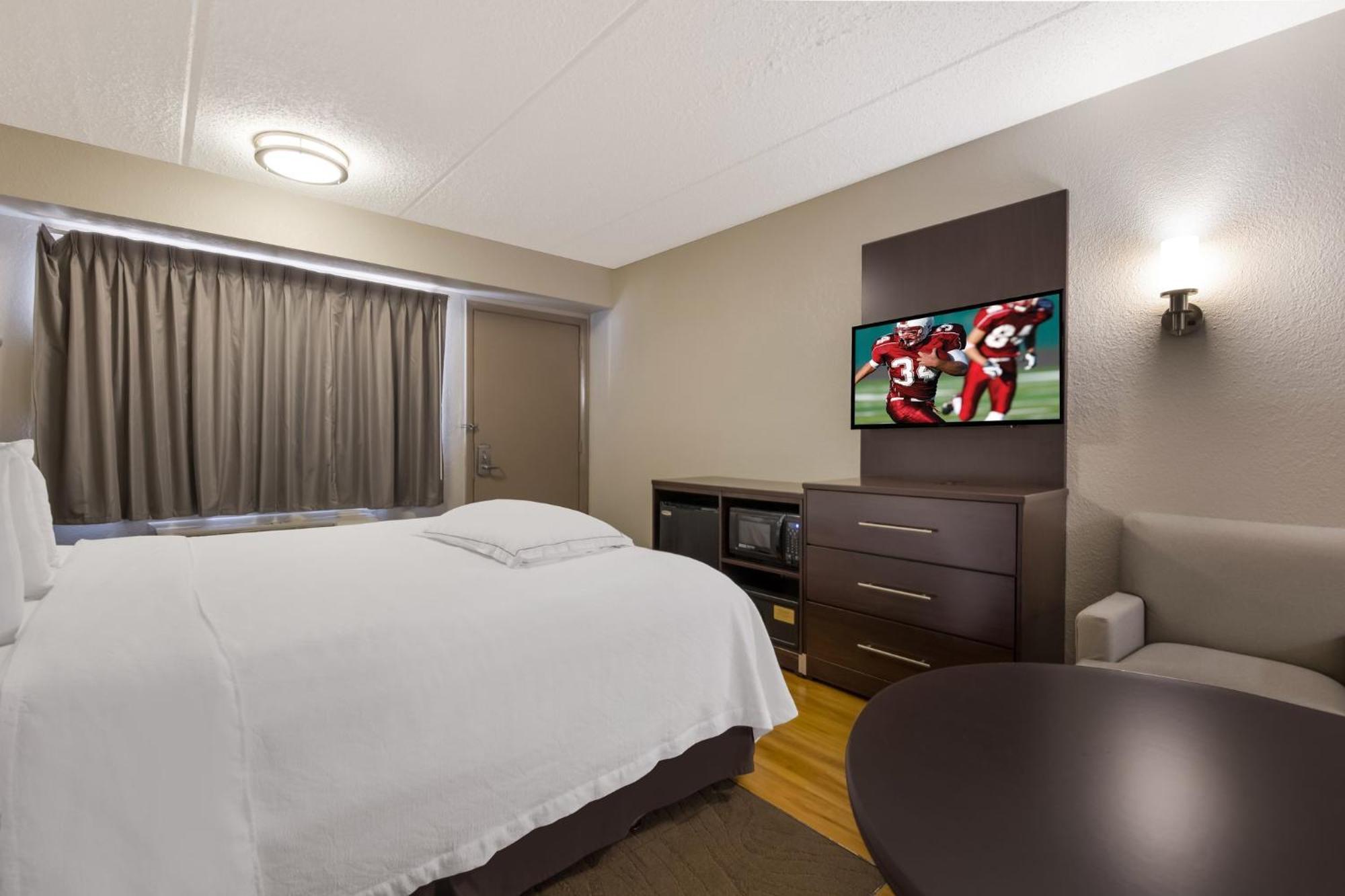 Red Roof Inn Plus+ Nashville Airport Bagian luar foto