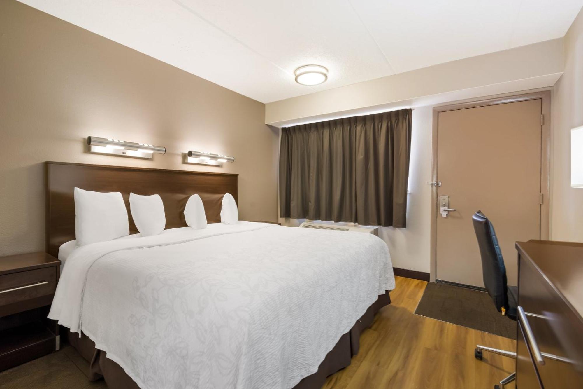 Red Roof Inn Plus+ Nashville Airport Bagian luar foto
