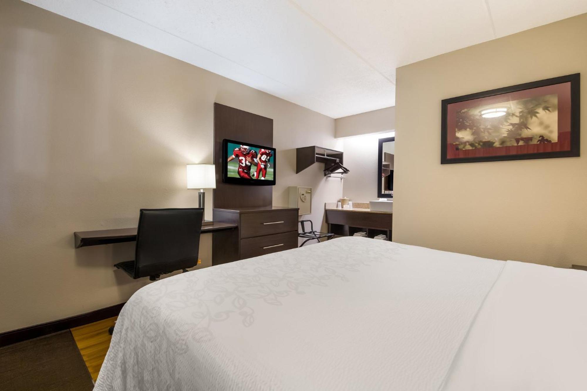 Red Roof Inn Plus+ Nashville Airport Bagian luar foto