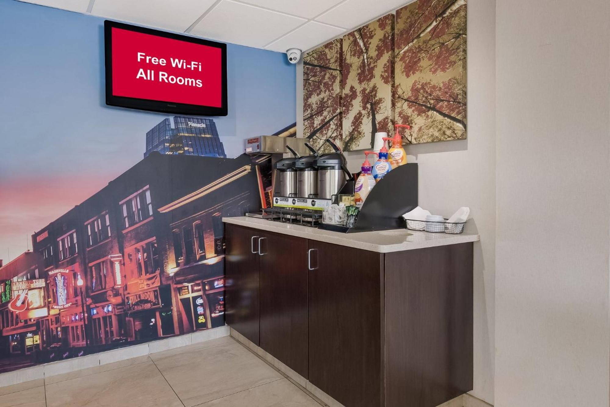 Red Roof Inn Plus+ Nashville Airport Bagian luar foto