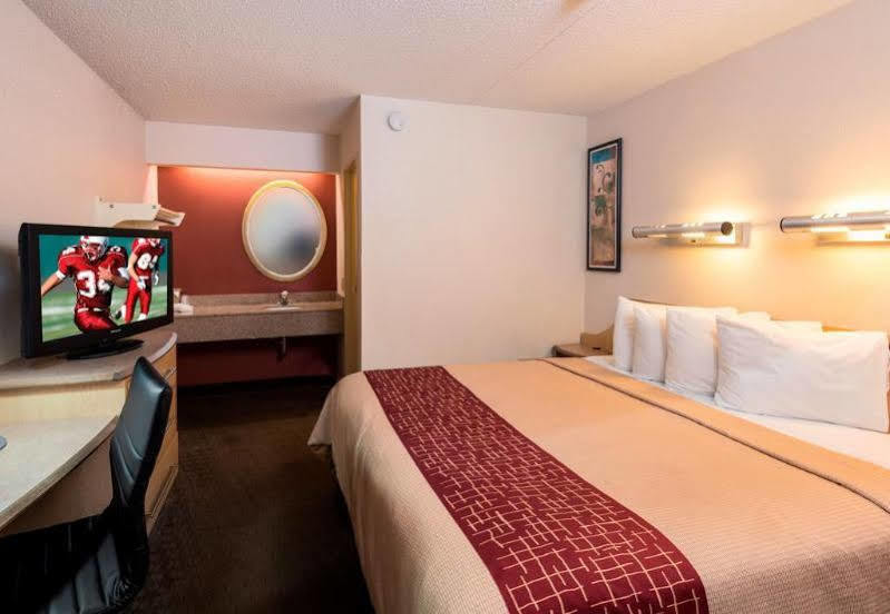 Red Roof Inn Plus+ Nashville Airport Bagian luar foto