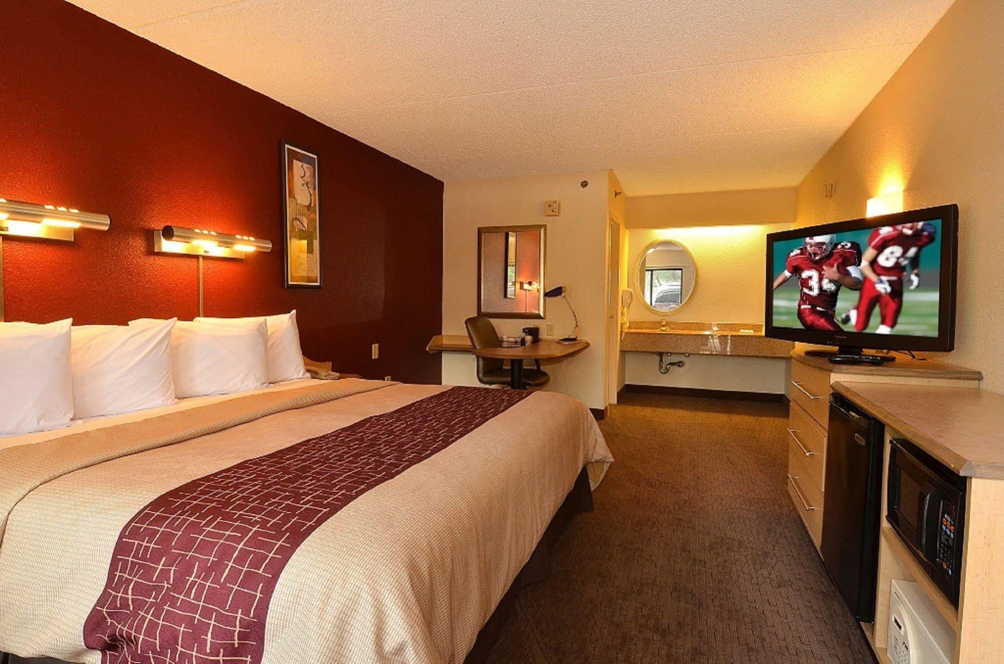 Red Roof Inn Plus+ Nashville Airport Bagian luar foto