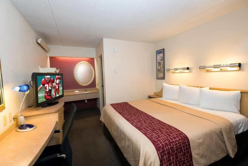 Red Roof Inn Plus+ Nashville Airport Bagian luar foto
