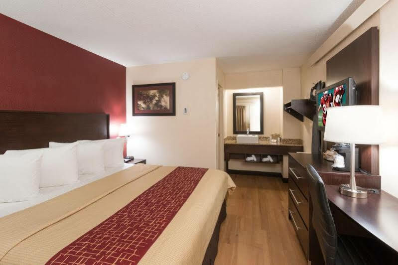 Red Roof Inn Plus+ Nashville Airport Bagian luar foto
